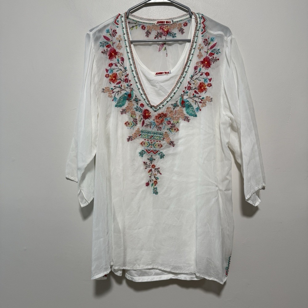Johnny Was White V-Neck Floral Embroidered Crinkle Blouse with Undertank Size 1X